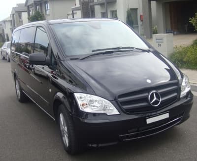 7 Seat Luxury People Mover (SYD)